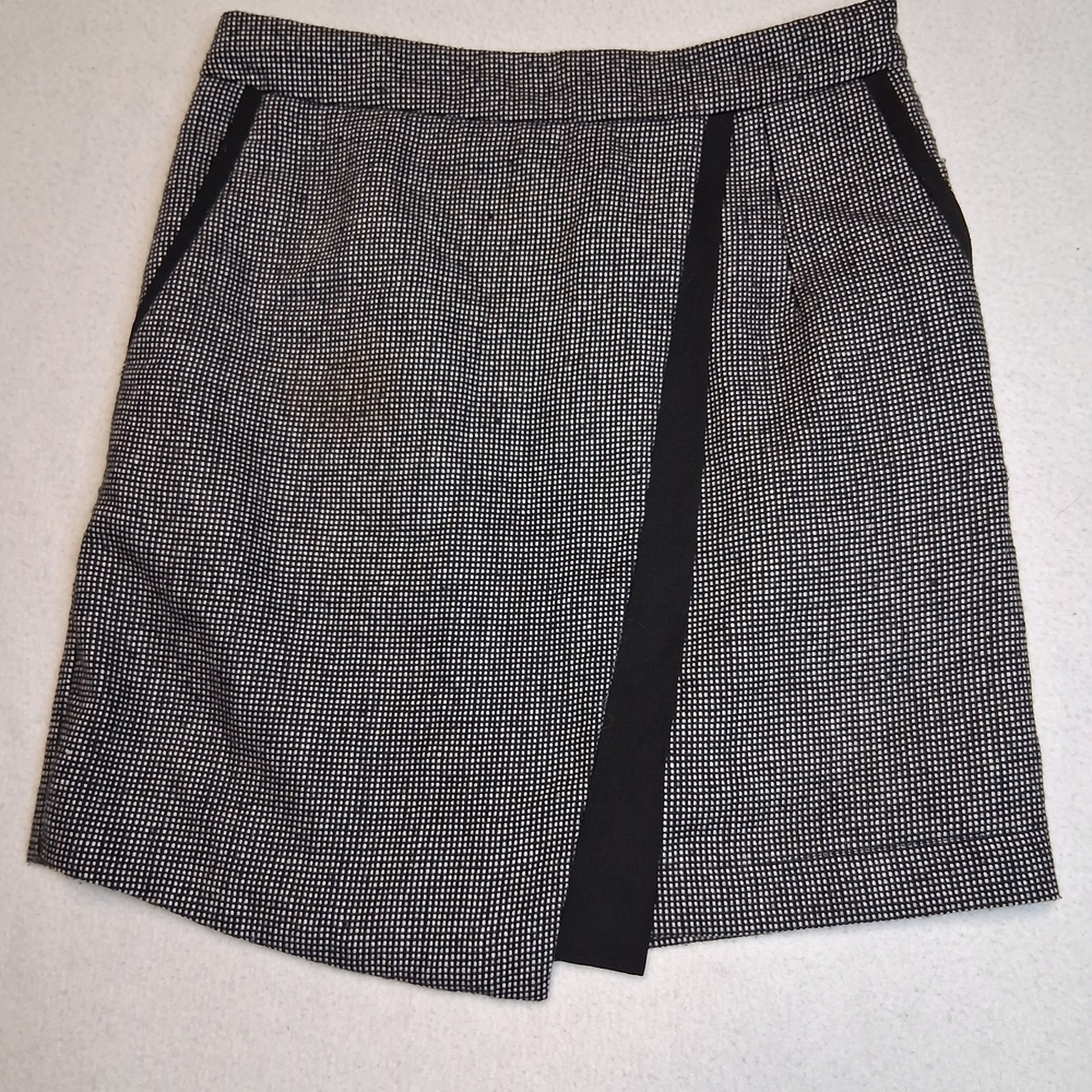 Suzy Shier Elegant Black Skirt